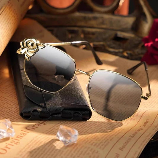 Genshin Impact Navia Cosplay Sunglasses – Metal Eyewear with Free Glasses Box