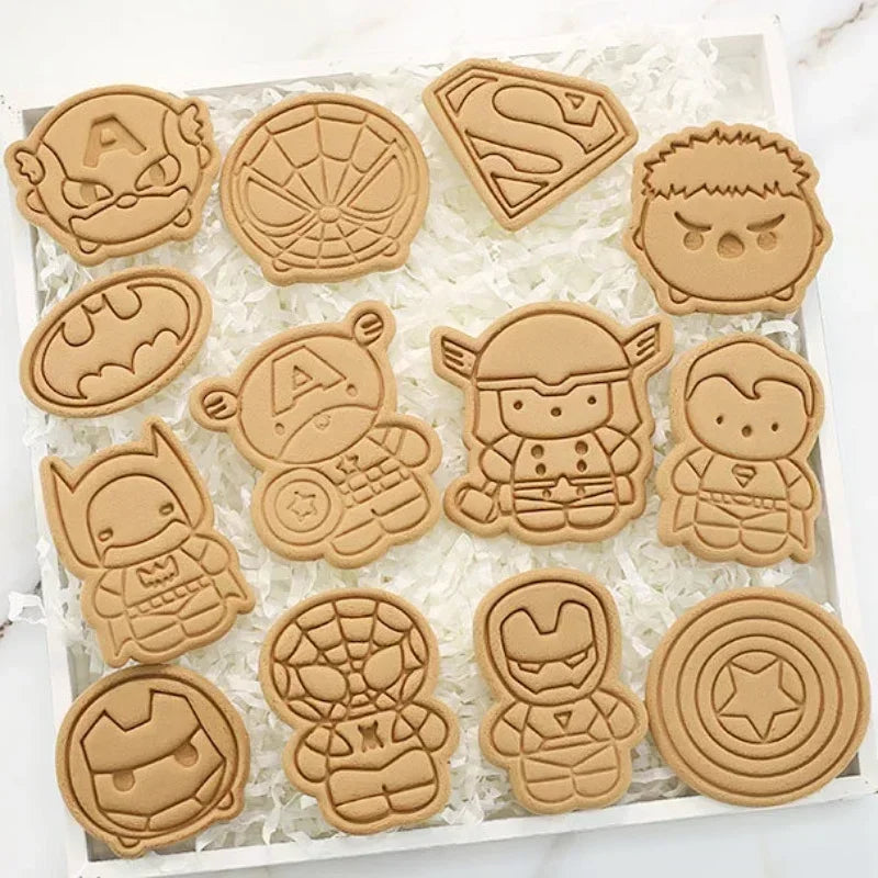 8pcs/set Cookie Cutter Q Version Spidermans Hulk Ironmans Captain America DIY 3D Cartoon Biscuit Molds Baking Tools