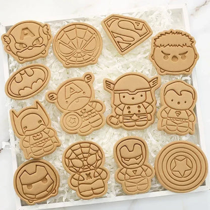 8pcs/set Cookie Cutter Q Version Spidermans Hulk Ironmans Captain America DIY 3D Cartoon Biscuit Molds Baking Tools