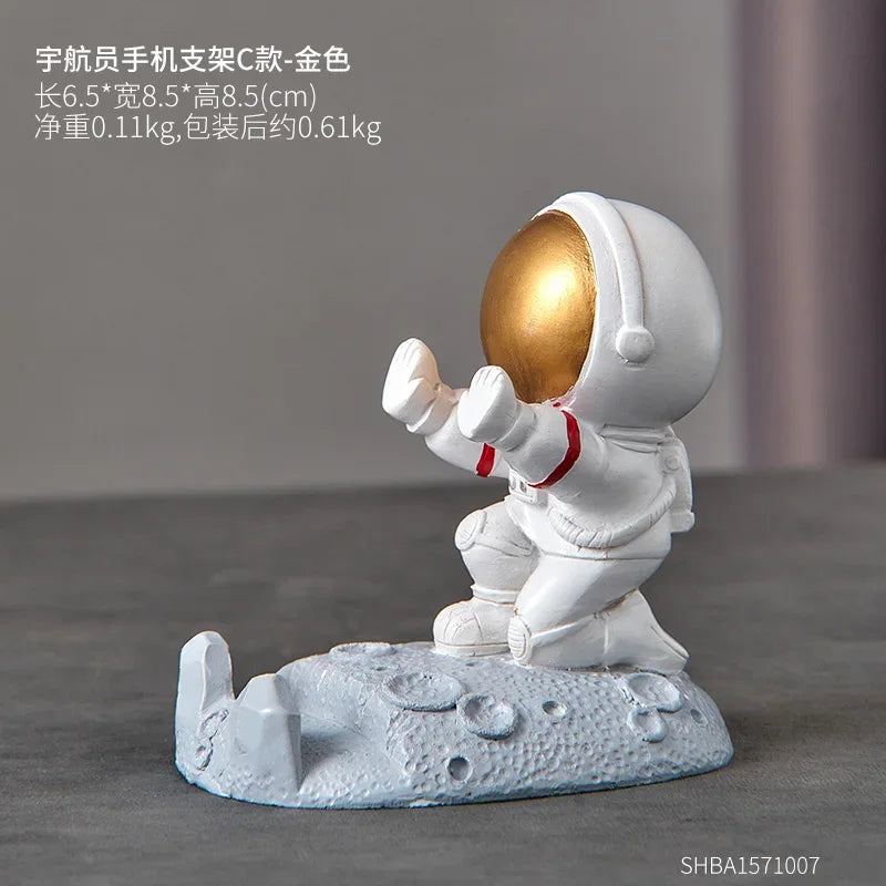 Nordic Astronaut Phone Stand - Spaceman Desk Holder for Office Decor, Cute Mobile Bracket, Unique Gift for Men/Kids
