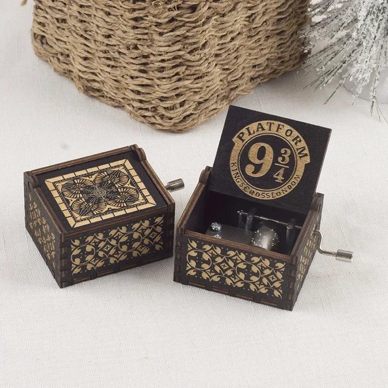 4 Style Harries Music Box Wooden Hand-cranked Retro Potters Music Box Children's Birthday Gift Surprise Gift for Couples